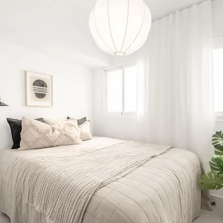 Vogue Styled Flat In The Heart Of Nueva Andalucia * Marbella